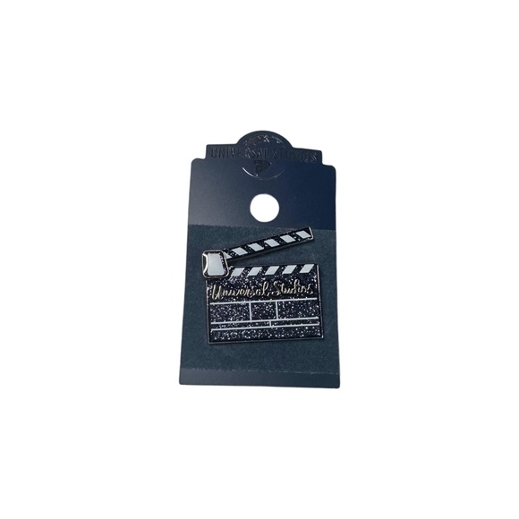 Universal Studios Glitter Clapboard Pin - Picture 1 of 1